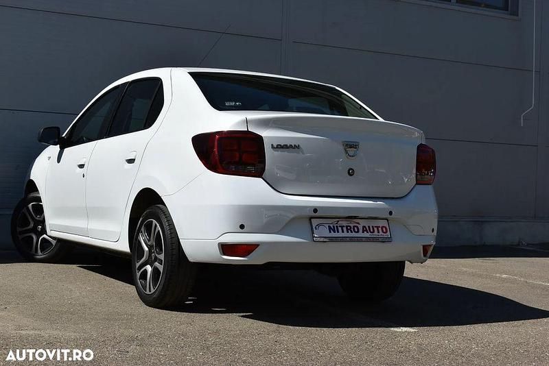 Second-hand Dacia Logan Lauréate 73 CP (53 kW) 2018 Culoarealb Berlinǎ