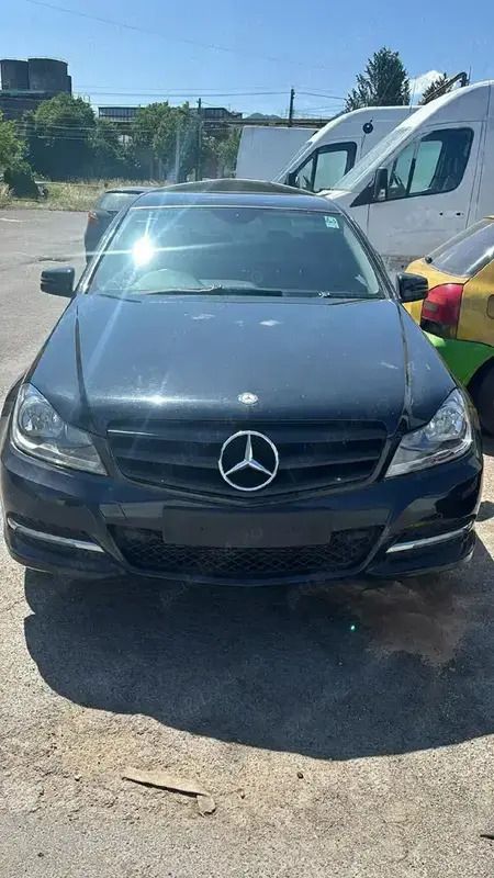 Utilizat 2012 Mercedes A200 Berlinǎ | 1.300 EUR - Imagine 1/4