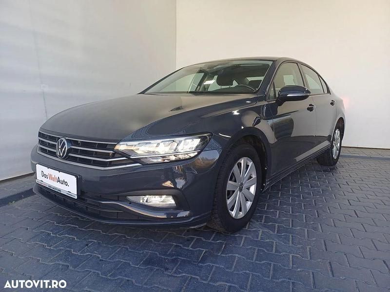 Gri mediu normal Utilizat 2020 VW Passat Trendline Berlinǎ | 20.950 EUR (Preț OK) - Imagine 1/4