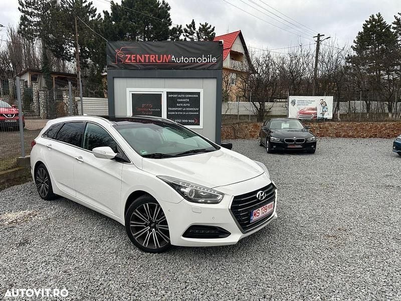 Second-hand Hyundai i40 Premium 141 CP (103 kW) 2017 Culoarealb Break