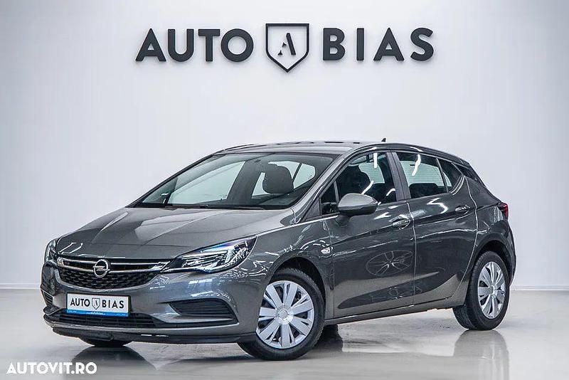 Culoaregri Utilizat 2018 Opel Astra Hatchback | 8.750 EUR (Preț OK) - Imagine 1/4