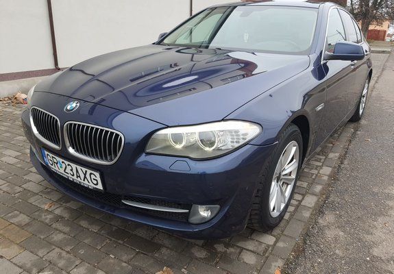Albastru Utilizat 2013 BMW 525 Sport Line Berlinǎ | 13.500 EUR (Preț bun) - Imagine 1/4