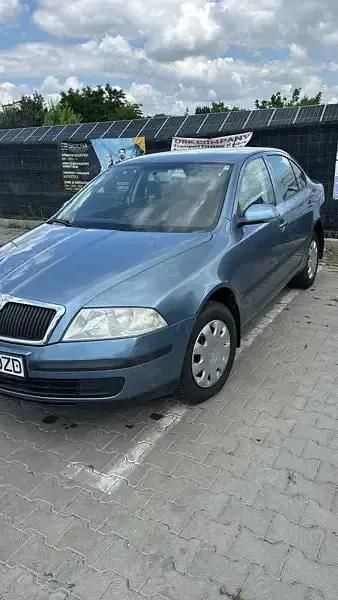 Gri Utilizat 2008 Skoda Octavia Hatchback | 3.850 EUR (Preț OK) - Imagine 1/4