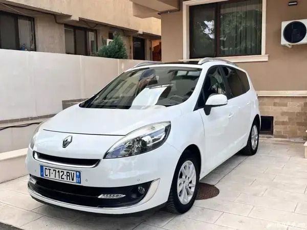 Utilizat 2013 Renault Grand Scénic III Monovolum | 4.490 EUR (Preț bun) - Imagine 1/4