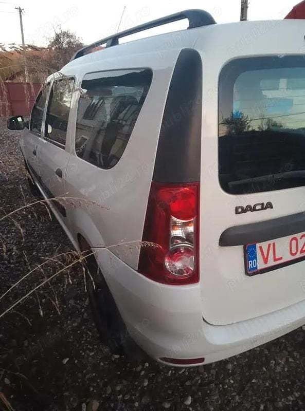 Utilizat 2012 Dacia Logan Break | 2.200 EUR - Imagine 1/4
