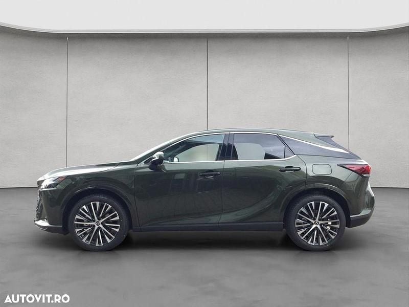 Nouă Lexus RX450h+ E-FOUR 292 CP (214 kW) 2025 Culoareverde Berlinǎ