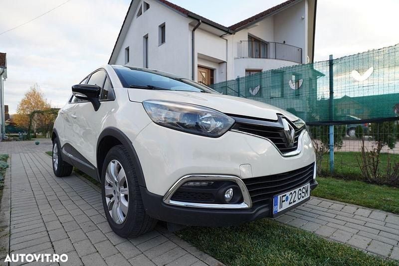 Culoarebej Utilizat 2016 Renault Captur Expression SUV | 10.500 EUR (Preț OK) - Imagine 1/4