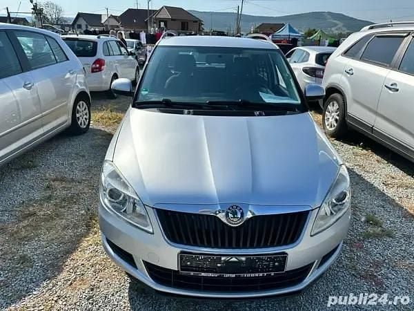 Utilizat 2011 Skoda Fabia Break | 3.650 EUR - Imagine 1/4