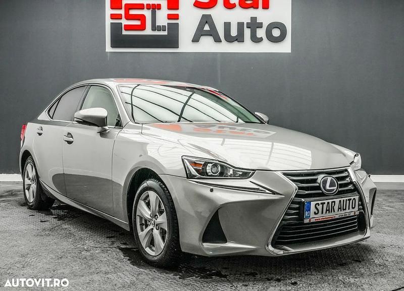 Second-hand Lexus IS300h Executive Line 223 CP (164 kW) 2018 Culoareargint Berlinǎ