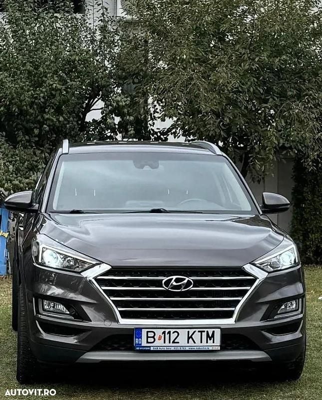 Culoaremaro Utilizat 2019 Hyundai Tucson Premium SUV | 17.400 EUR (Preț bun) - Imagine 1/4