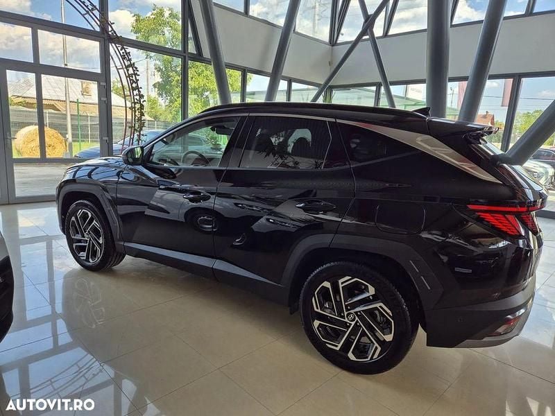 Nouă Hyundai Tucson 230 CP (169 kW) 2025 Culoarenegru SUV