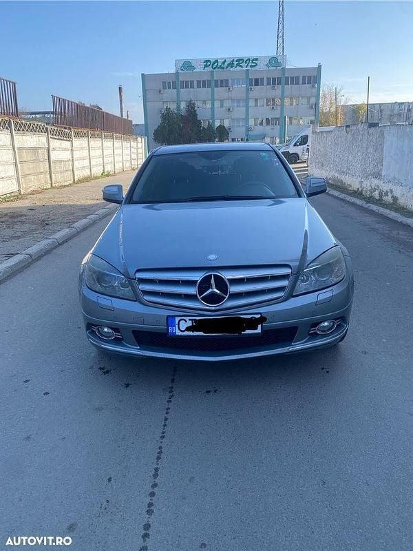 Culoaregri Utilizat 2008 Mercedes C320 Avantgarde Berlinǎ | 5.000 EUR - Imagine 1/4