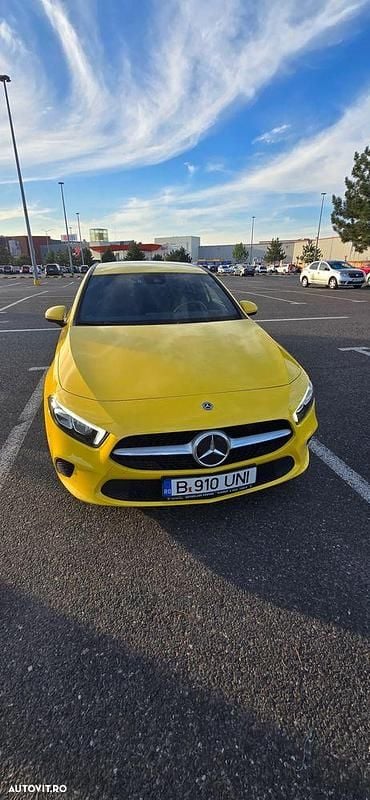 Culoaregalbeuriu Utilizat 2018 Mercedes A200 Hatchback | 23.500 EUR (Preț OK) - Imagine 1/4