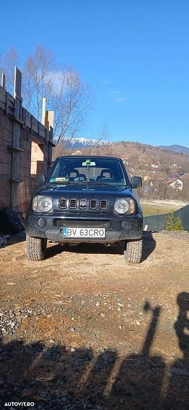 Negru Utilizat 2004 Suzuki Jimny SUV | 4.300 EUR (Preț bun) - Imagine 1/4
