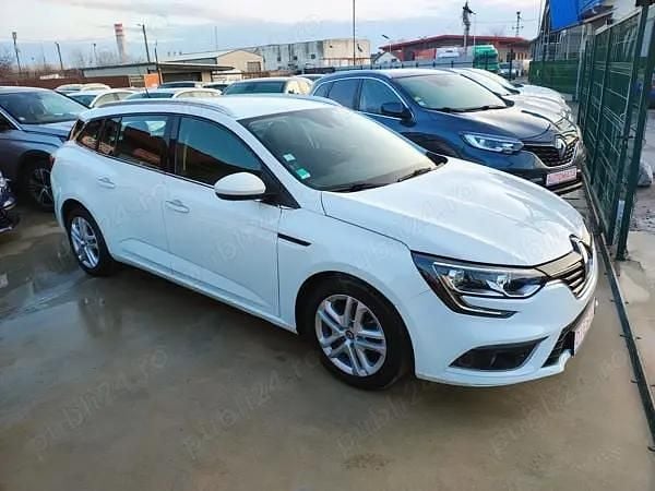 Second-hand Renault Mégane GrandTour Initiale Paris 95 CP (69 kW) 2020 Alb Break