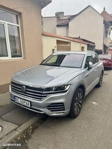 Culoaregri Utilizat 2023 VW Touareg Elegance SUV | 55.000 EUR (Preț OK) - Imagine 1/4