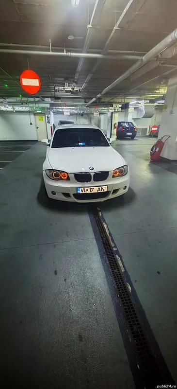 Alb Utilizat 2010 BMW 123 Hatchback | 6.800 EUR - Imagine 1/4