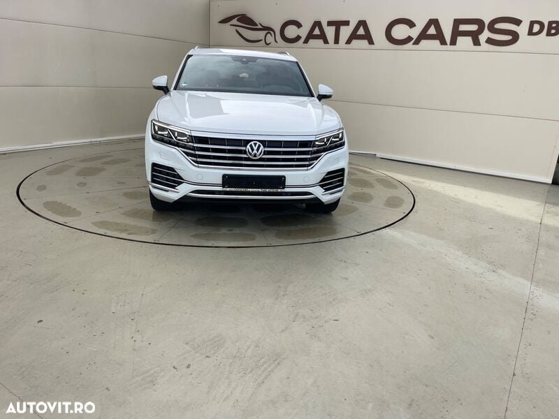 Second-hand VW Touareg Elegance 286 CP (210 kW) 2019 Alb SUV
