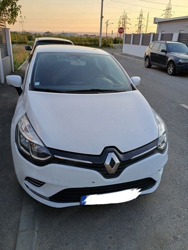 Alb Utilizat 2013 Renault Clio IV Hatchback | 4.500 EUR (Super Preț) - Imagine 1/4