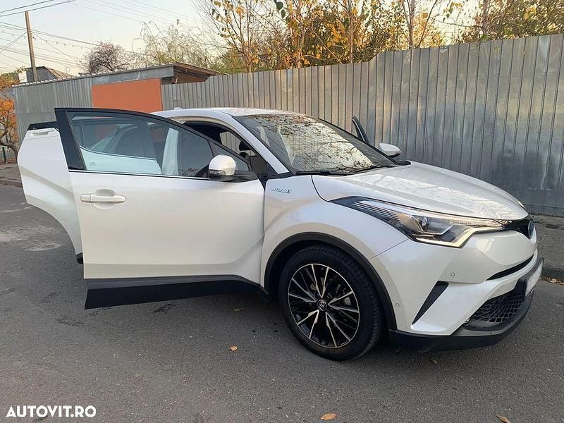 Culoarealb Utilizat 2017 Toyota C-HR SUV | 17.699 EUR (Preț OK) - Imagine 1/4