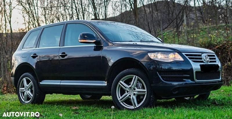 Culoarenegru Utilizat 2008 VW Touareg Individual SUV | 5.999 EUR (Preț bun) - Imagine 1/4
