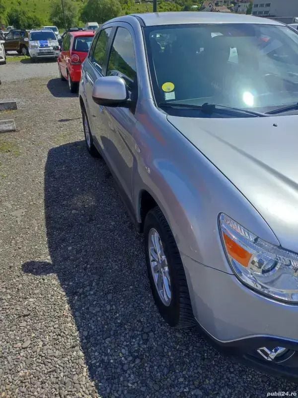 Utilizat 2012 Mitsubishi ASX SUV | 5.999 EUR (Preț bun) - Imagine 1/4
