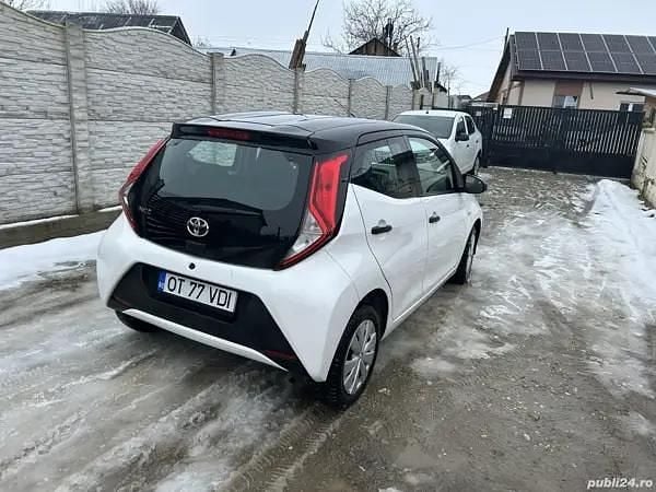 Second-hand Toyota Aygo 53 CP (38 kW) 2021 Hatchback