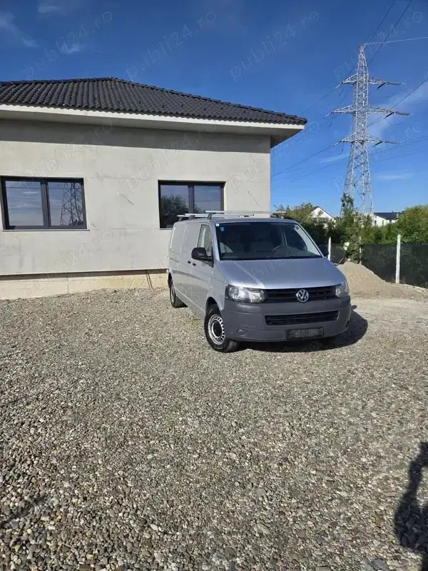 Gri Utilizat 2011 VW T5 Van | 6.950 EUR (Super Preț) - Imagine 1/4
