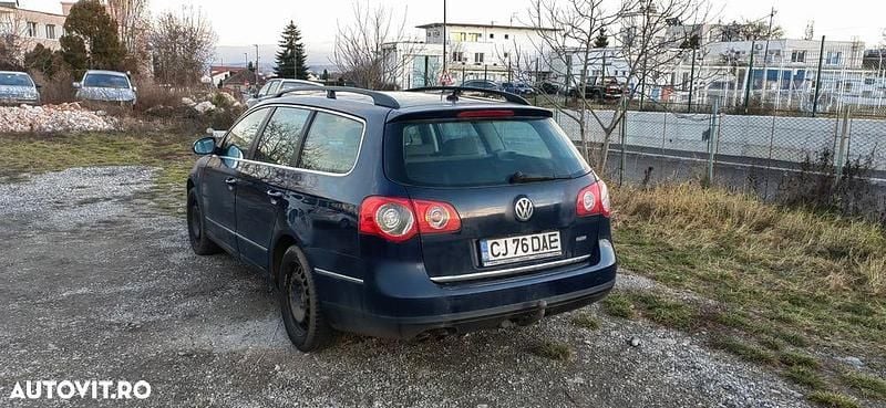 Culoarealbastru Utilizat 2006 VW Passat Comfortline Break | 2.550 EUR (Preț OK) - Imagine 1/4