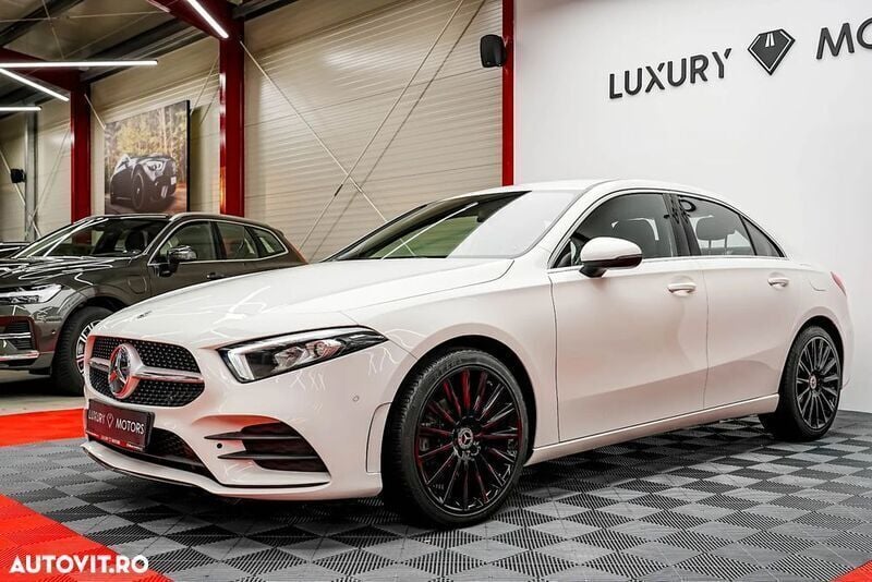 Alb Utilizat 2020 Mercedes A180 AMG line Berlinǎ | 24.000 EUR (Puțin scump) - Imagine 1/4