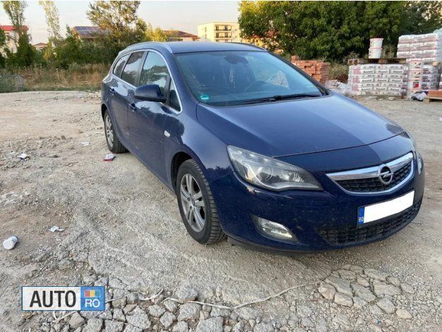 Albastru Utilizat 2011 Opel Astra Break | 4.750 EUR (Scump) - Imagine 1/4