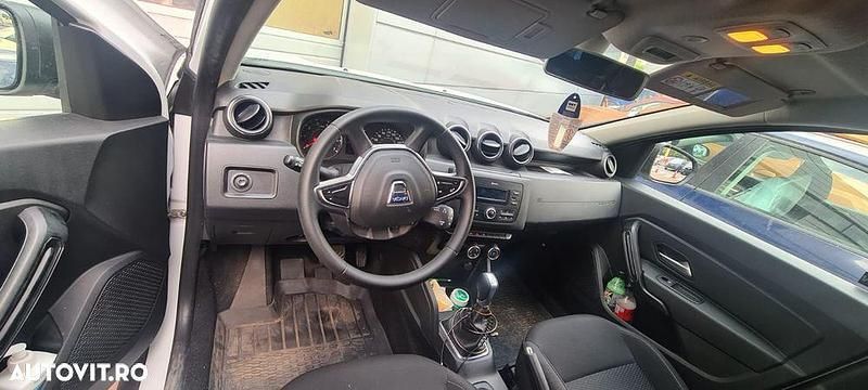 Second-hand Dacia Duster Comfort 109 CP (80 kW) 2018 Culoarealb SUV