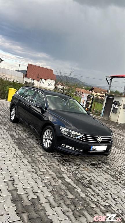 Negru Utilizat 2018 VW Passat Break | 7.999 EUR - Imagine 1/4
