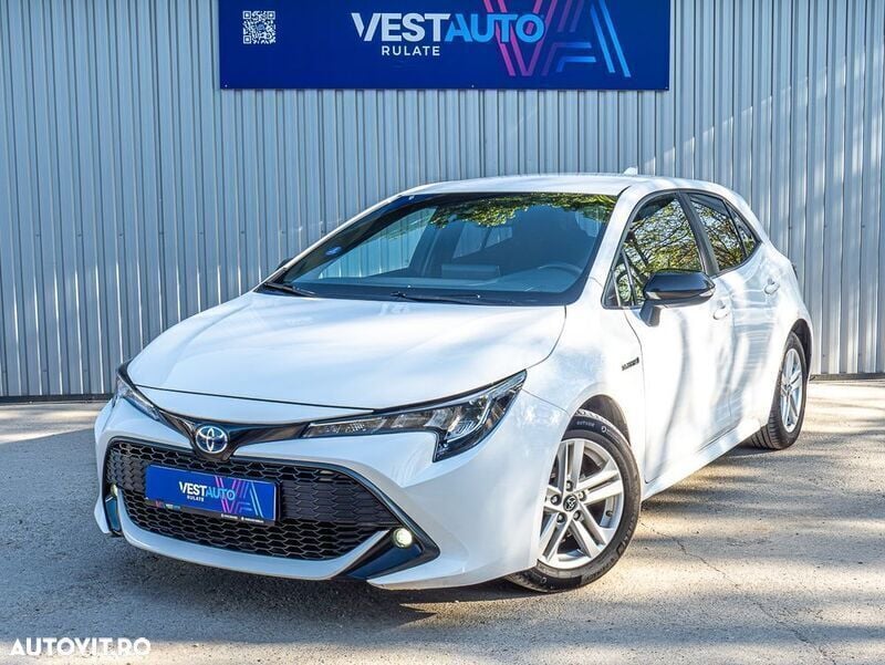 Alb Utilizat 2020 Toyota Corolla Business Edition Hatchback | 16.401 EUR (Preț OK) - Imagine 1/4