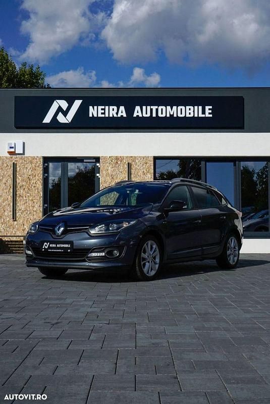 Culoareportocaliu Utilizat 2010 Renault Mégane III Dynamique Coupe | 4.150 EUR (Preț OK) - Imagine 1/4