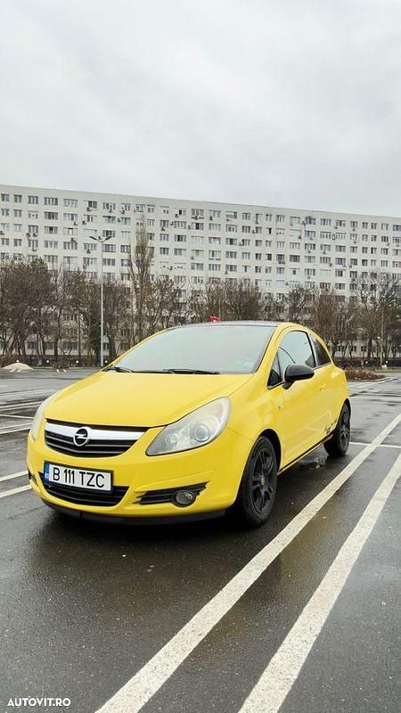 Second-hand Opel Corsa Color Edition 100 CP (73 kW) 2010 Culoaregalbeuriu Hatchback