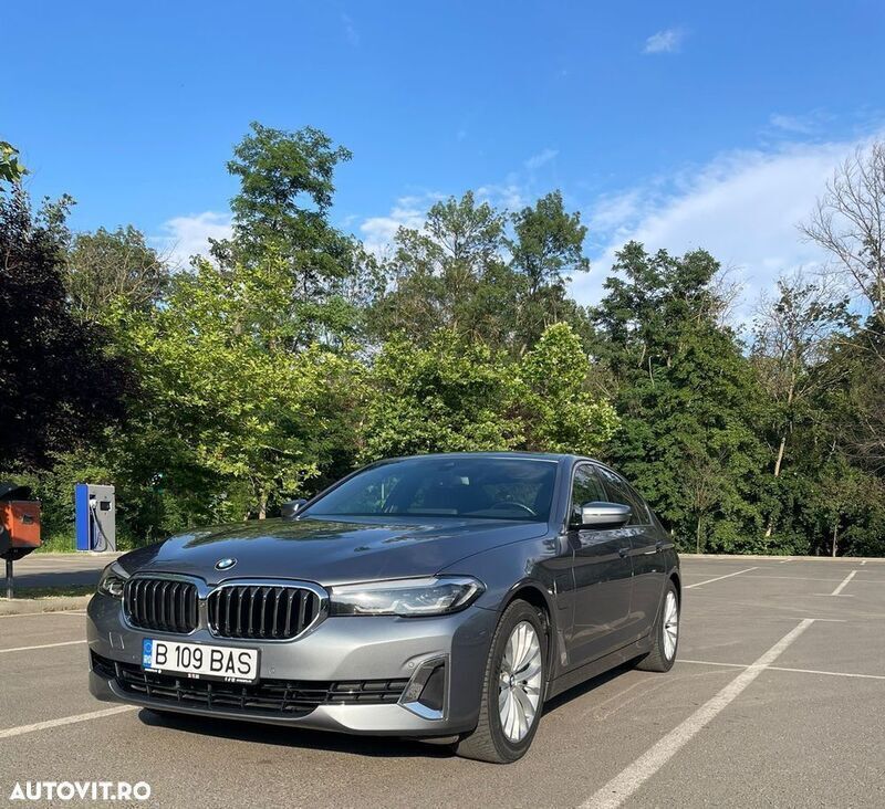 Albastru Utilizat 2020 BMW 520 Luxury Line Break | 29.950 EUR (Scump) - Imagine 1/4