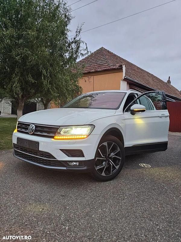 Culoaregri Utilizat 2018 VW Tiguan Highline SUV | 17.299 EUR - Imagine 1/4