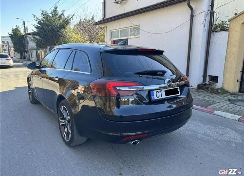 Negru Utilizat 2016 Opel Insignia Break | 7.800 EUR (Preț OK) - Imagine 1/1