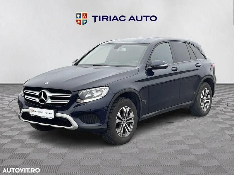 Culoarealbastru Utilizat 2018 Mercedes GLC220 SUV | 21.990 EUR (Super Preț) - Imagine 1/4