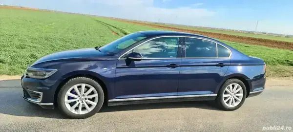 Utilizat 2017 VW Passat GTE Berlinǎ | 15.200 EUR (Preț bun) - Imagine 1/4