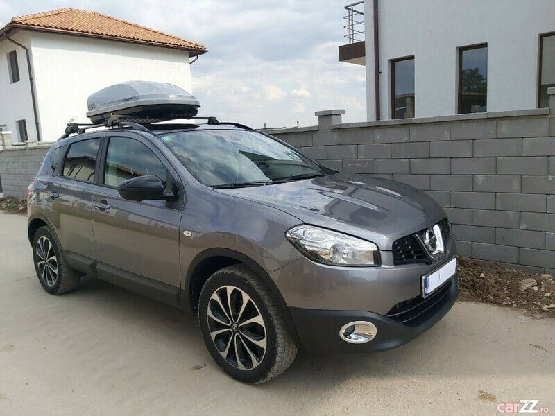 Gri metalizat Utilizat 2013 Nissan Qashqai SUV | 10.200 EUR (Puțin scump) - Imagine 1/4