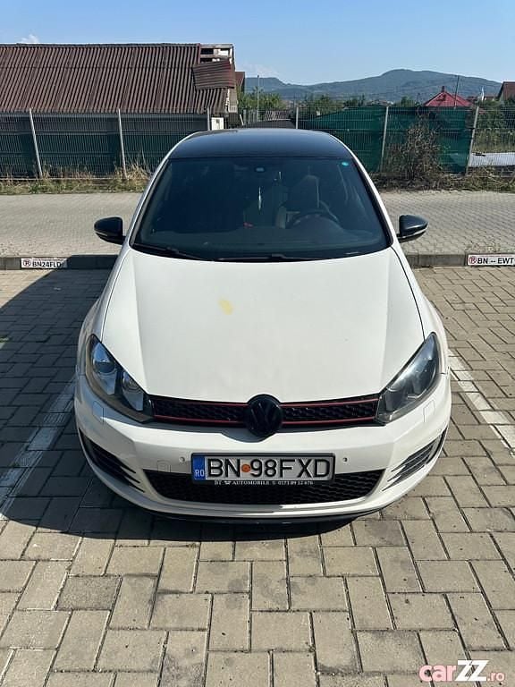 Alb Utilizat 2010 VW Golf VI GTI | 8.000 EUR (Preț OK) - Imagine 1/4