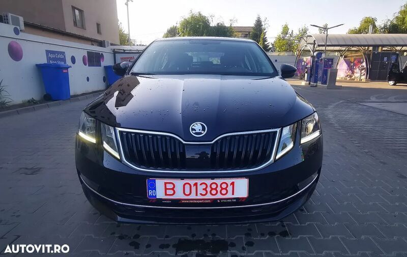 Negru Utilizat 2018 Skoda Octavia Ambition Berlinǎ | 11.876 EUR (Preț OK) - Imagine 1/4