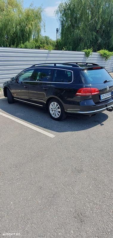 Culoarenegru Second-hand 2014 VW Passat Comfortline Break | 6.300 EUR (Preț bun) - Imagine 1/4