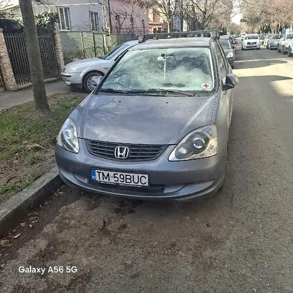 Second-hand Honda Civic 95 CP (69 kW) 2004 Berlinǎ