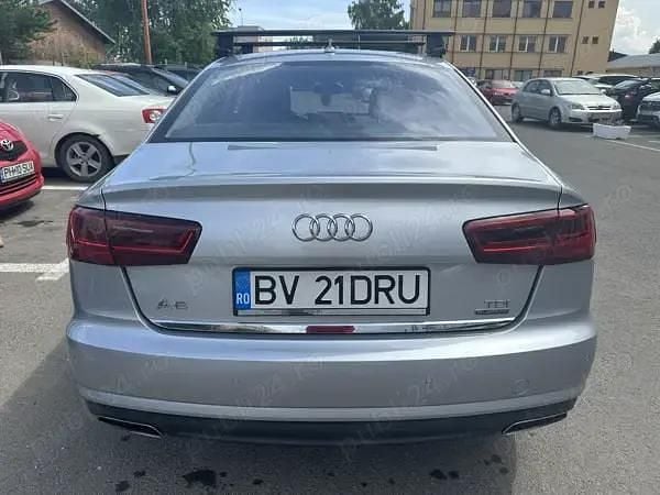 Second-hand Audi A6 218 CP (160 kW) 2015 Argintiu Berlinǎ
