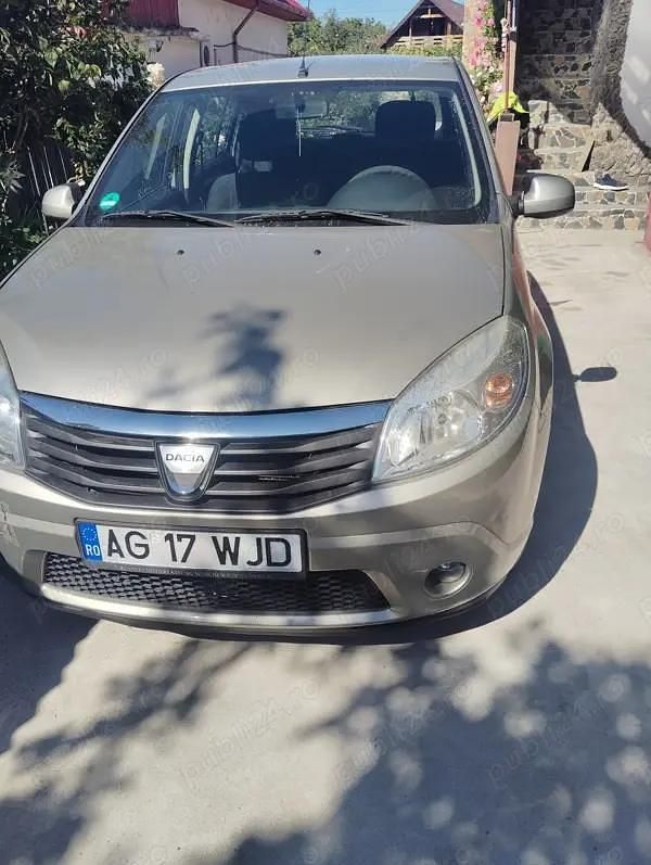 Utilizat 2009 Dacia Sandero Hatchback | 2.450 EUR - Imagine 1/4
