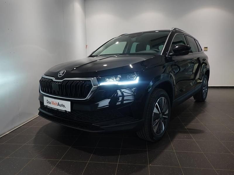 Negru normal Nouă 2025 Skoda Karoq Selection SUV | 32.900 EUR (Preț OK) - Imagine 1/4