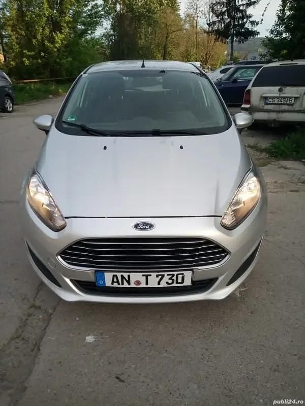 Second-hand Ford Fiesta 100 CP (73 kW) 2015 Hatchback